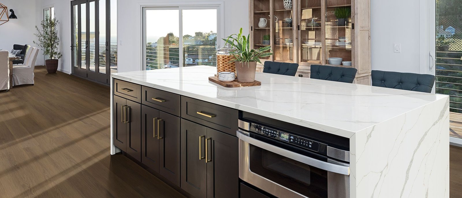 Calacatta Idillio quartz countertop installed