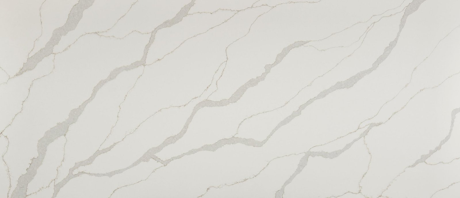 Calacatta Idillio quartz slab